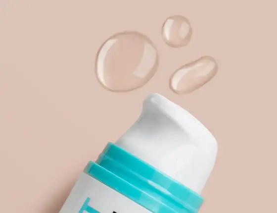 Kết cấu dạng gel lỏng của Hyaluronic Acid Booster