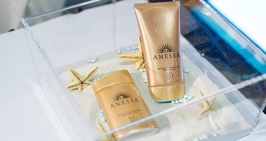 Anessa Perfect UV Sunscreen Aqua Booster