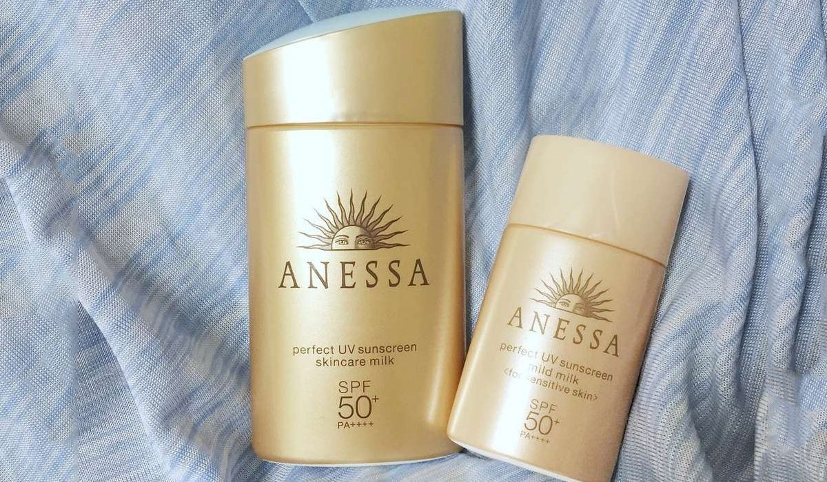 Anessa Perfect UV Sunscreen Milk