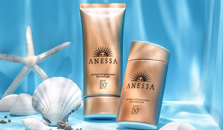 Anessa Perfect UV Sunscreen Milk