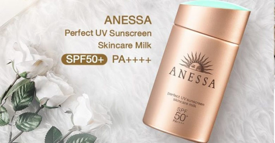 Kem chống nắng Anessa Perfect UV Skincare Milk SPF 50+