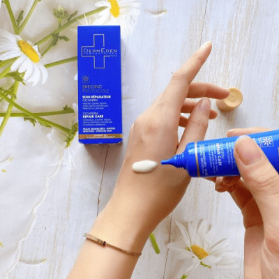 Kem dưỡng ẩm phục hồi Dermeden Repair Care