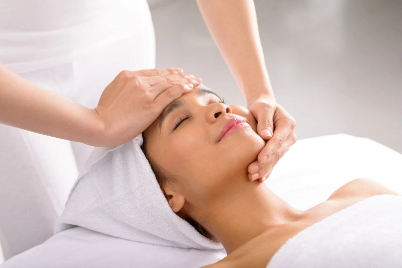 Massage da mặt hỗ trợ làm giảm sự xuất hiện của nếp nhăn không mong muốn