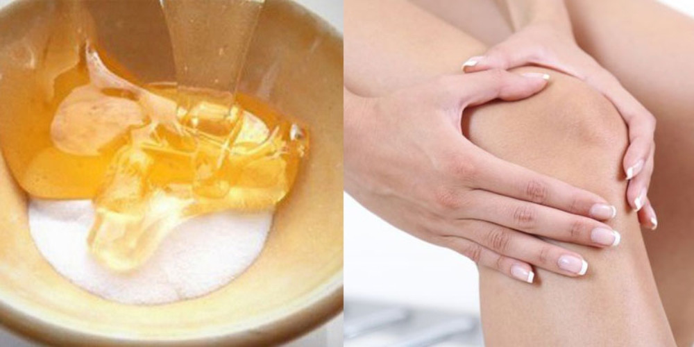 Massage đầu gối với hỗn hợp mật ong và baking soda