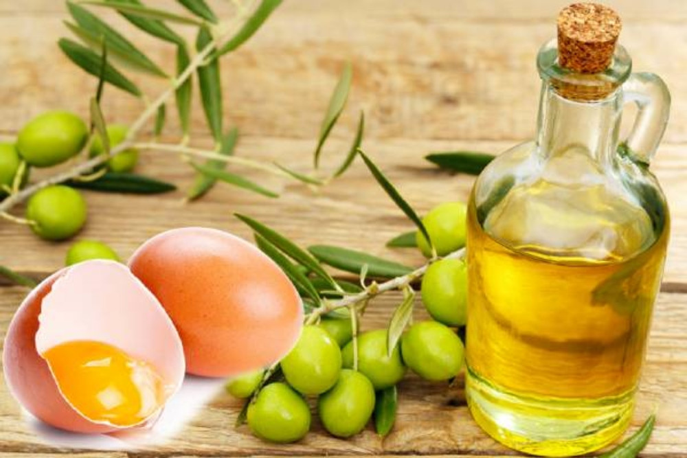 Mặt nạ oliu và trứng gà giúp cải thiện đàn hồi và ngăn ngừa lão hóa