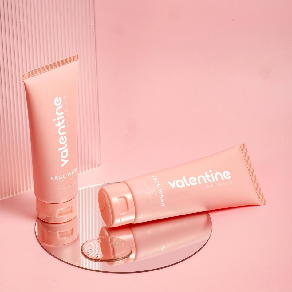 Sữa rửa mặt Valentine Face Wash làm sạch sâu