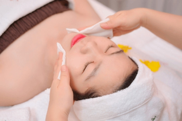 10 bước spa chăm sóc da mặt cơ bản và những lưu ý quan trọng