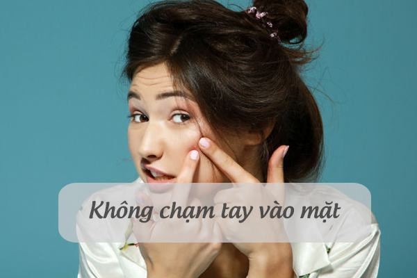 Các bước chăm sóc da bị mụn ẩn