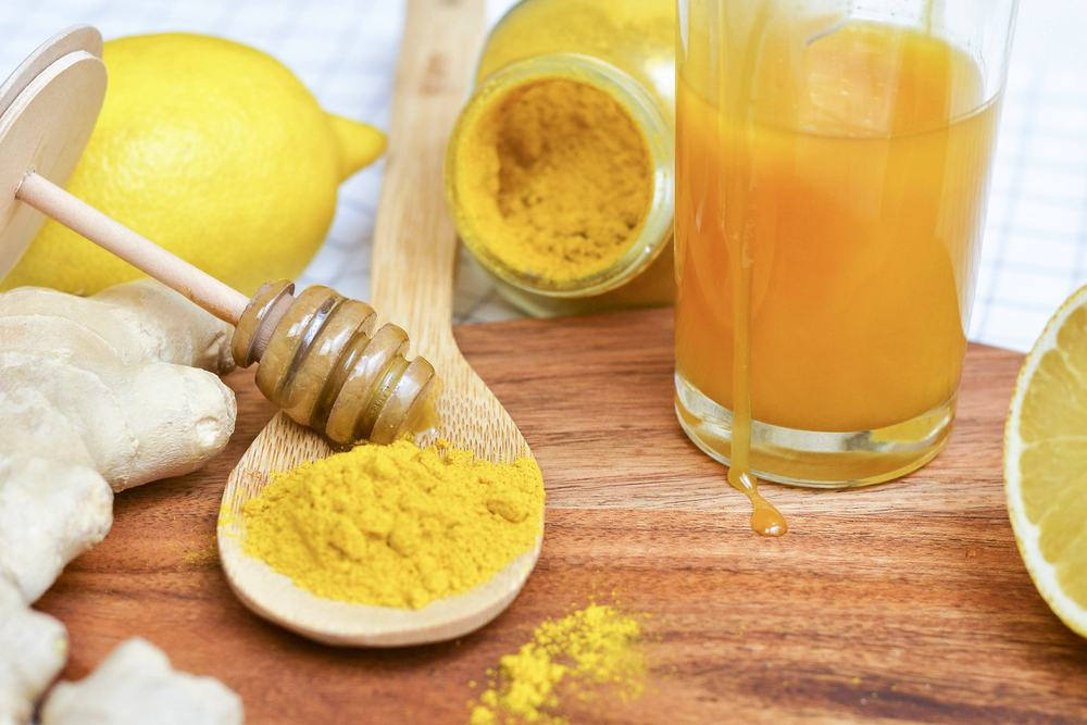 Cách Làm Mặt Nạ Trị Mụn Từ Nghệ và Mật Ong