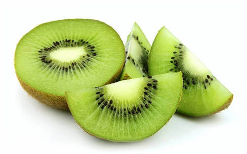 Kiwi giúp làm trắng da