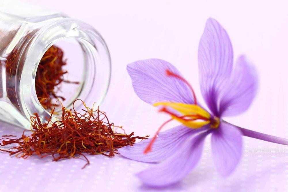 Khám Phá Công Dụng Và Cách Sử Dụng Saffron Để Làm Đẹp Da